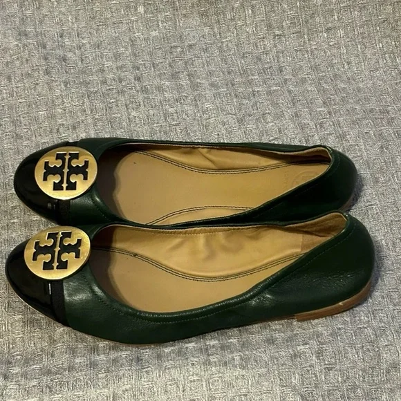 TORY BURCH MINNIE GREEN AND GOLD LEATHER CAP TOE BALLET FLATS SIZE 8